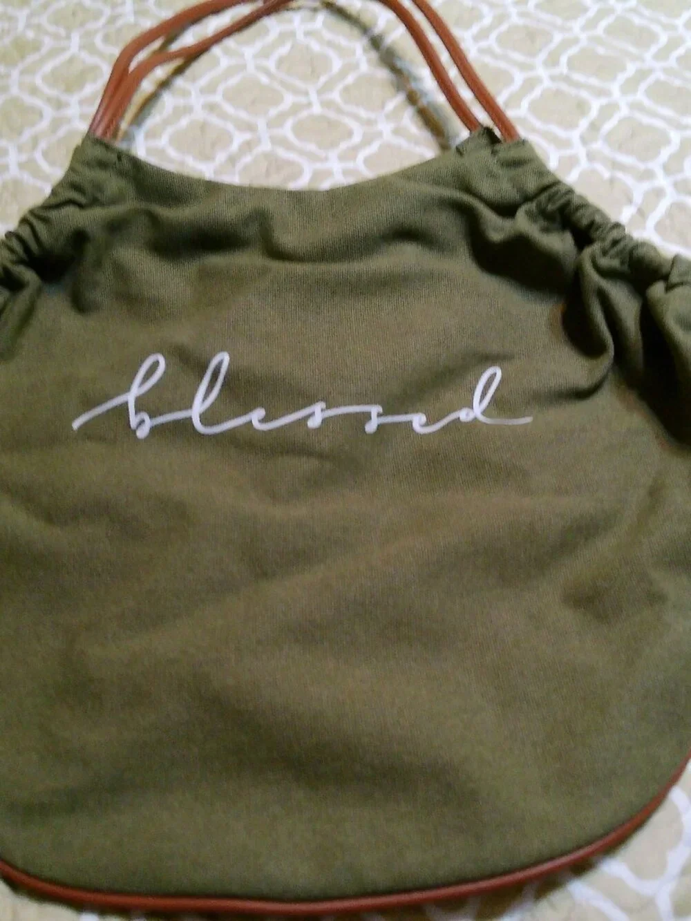 ARMY GREEN PURSE GOOD CONDITION BLESSED